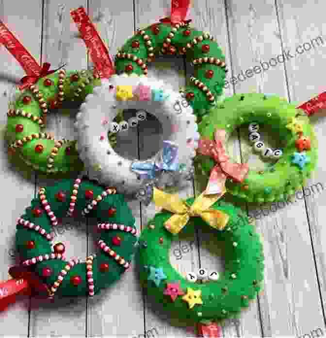 Felt Wreath Felt Decorations: 15 Eye Popping Projects To Create